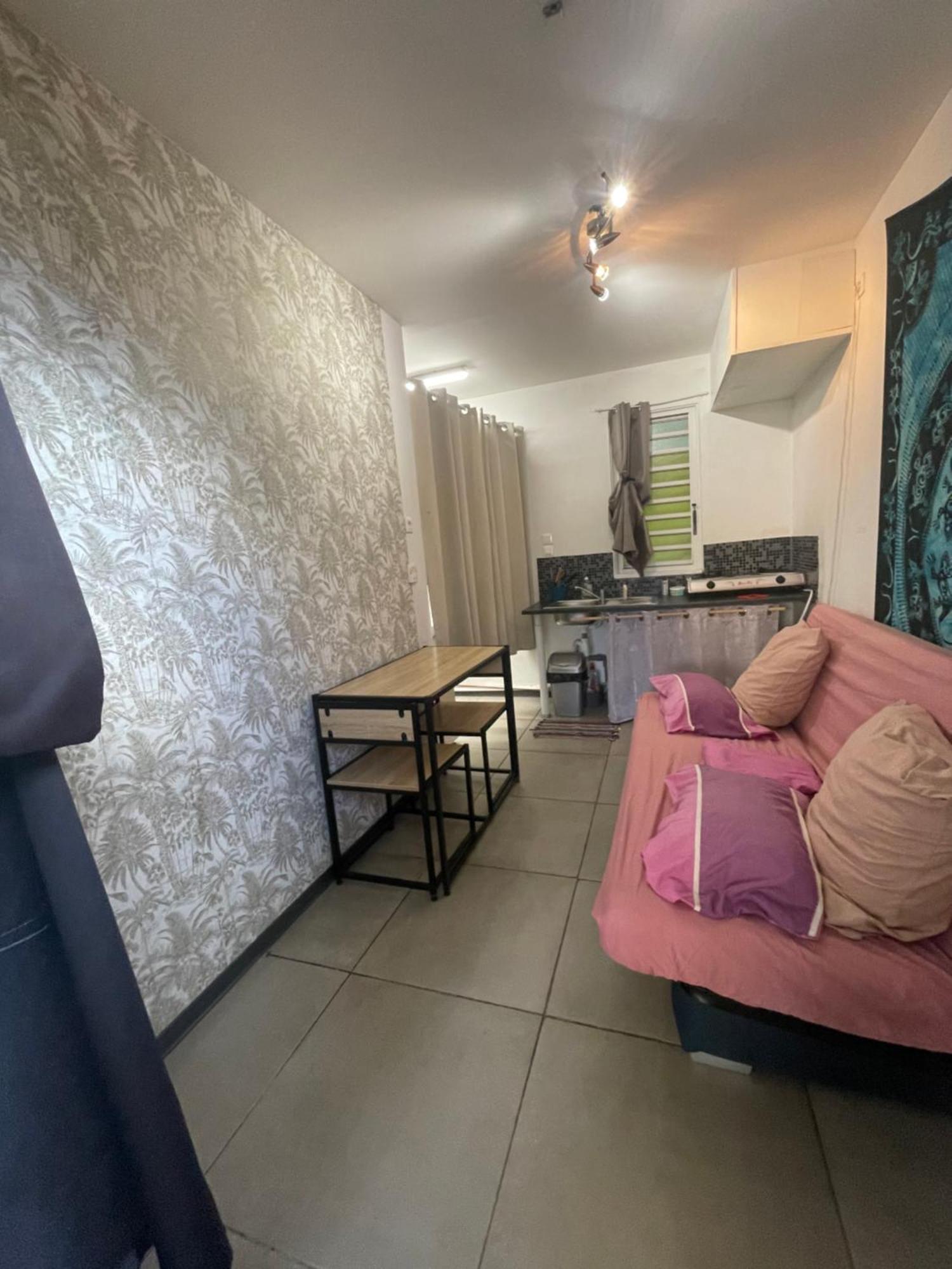 Mobilhome Pour 2 Personnes Le Tampon Exterior photo